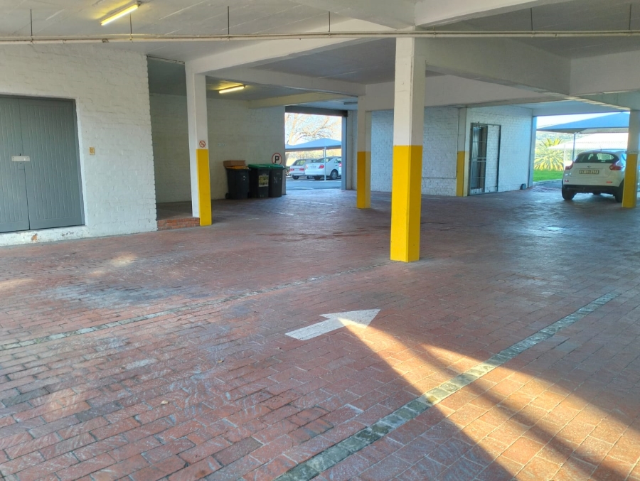 To Let commercial Property for Rent in Rosenpark Western Cape